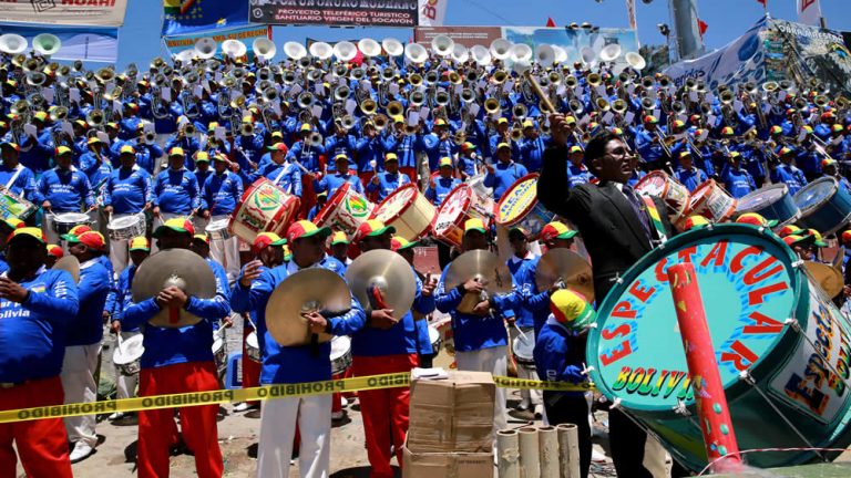 Más de 6 mil músicos participaran del festival de bandas en Oruro