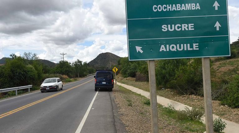 Fuerza antidroga decomisa más de 10 kilos de cocaína en carretera Cochabamba-Sucre