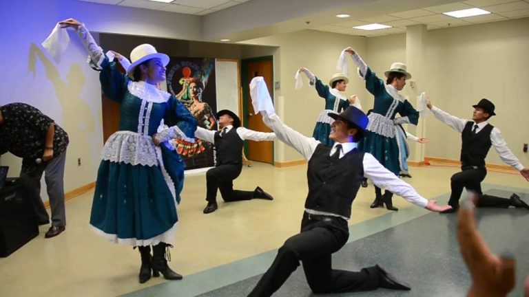 Cada primer domingo de octubre se organizará eventos en homenaje a la «Cueca Boliviana»