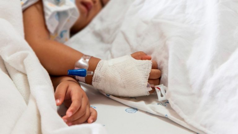 Peligrosa bacteria acaba con la vida de cuatro niños en Argentina