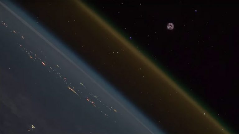 Impresionante ‘timelapse’ del lanzamiento de una nave espacial filmado desde el espacio