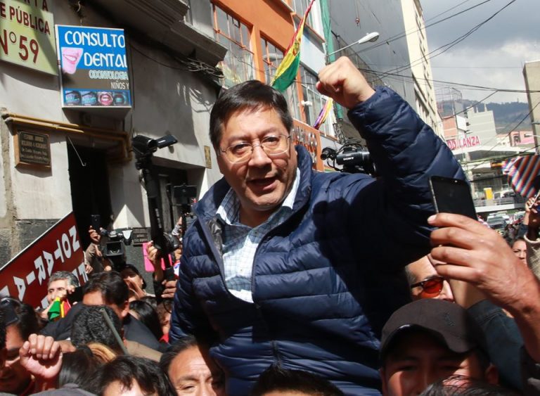 Sin fecha: Se suspende la audiencia del ex ministro de economía Luis Arce