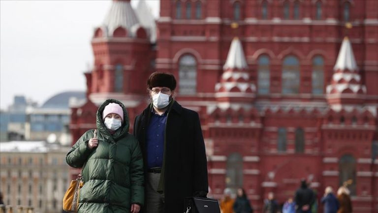 Rusia alardea sobre una nueva fábrica de vacunas de COVID-19