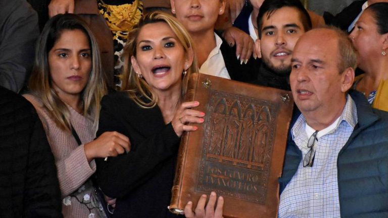 Juez negó tutela de acción de libertad a Jeanine Añez