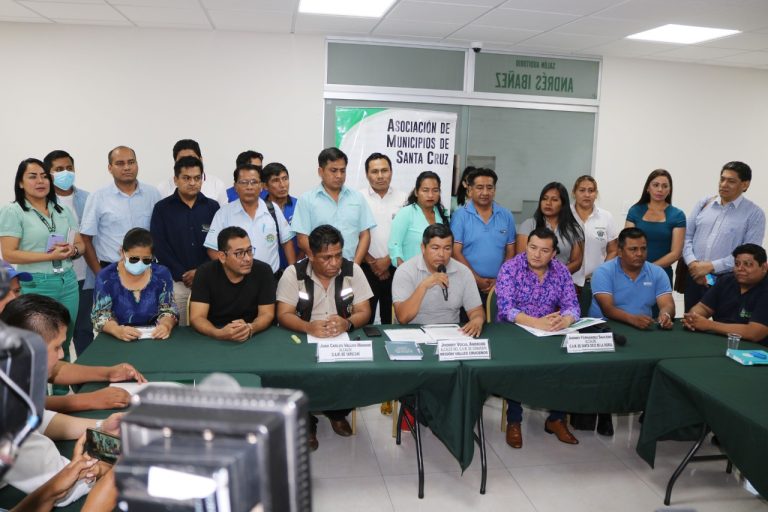 AMDECRUZ rechaza el paro y el alcalde Jhonny Fernández pide deponer posiciones extremas
