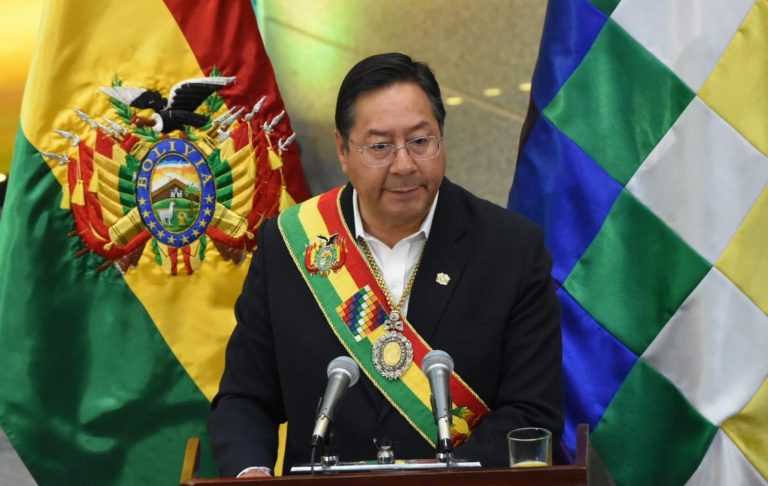 Presidente convoca a fortalecer el Estado Plurinacional y defender la democracia por encima de cálculos políticos
