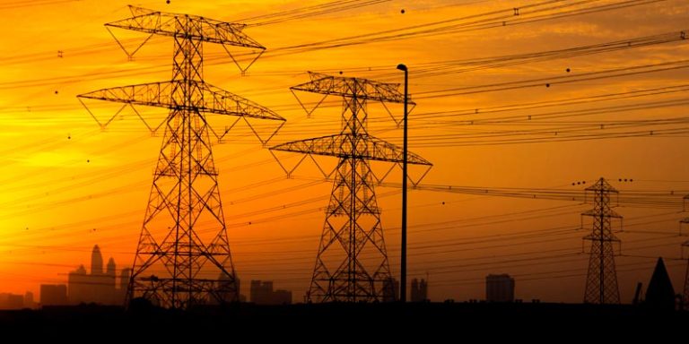 ENDE anuncia venta de energía eléctrica a Argentina y apunta a mercados de Brasil, Perú y Chile