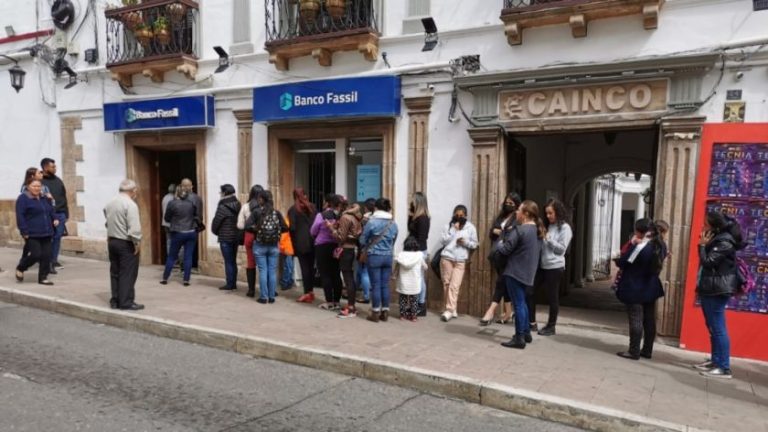 «Banco Fassil ya no existe» Gobierno garantiza devolución de ahorros