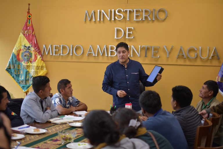 Gobierno capacita a familias interculturales del Beni para hacer frente al cambio climático